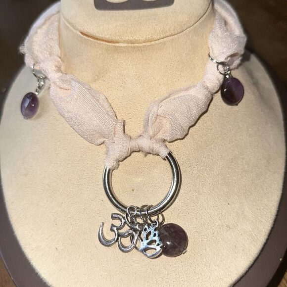 Summer Lotus/OM Necklace! - Picture 7 of 9